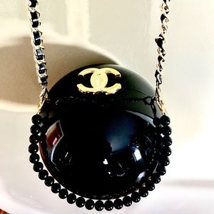 VIP Black Round Enamel Bag NWOT !!!FIRM PRICE!!!!